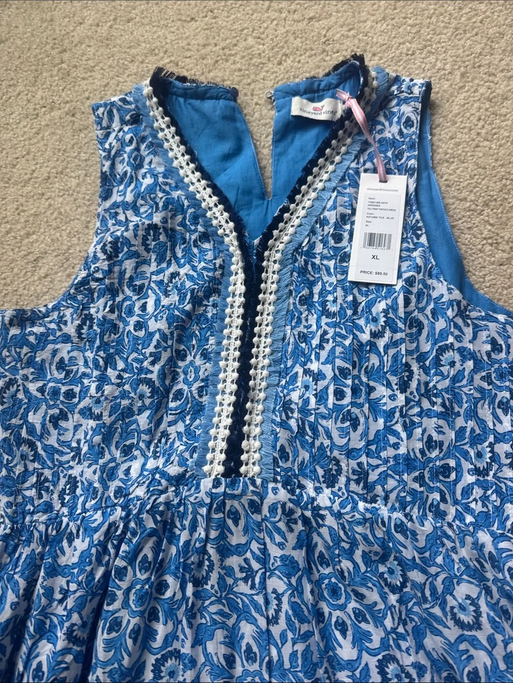 Vineyard Vines Blue and White Floral Sleeveless Dress